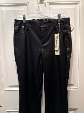 No Boundaries Women's Faux Leather Baby Bootcut Pants, Size 6